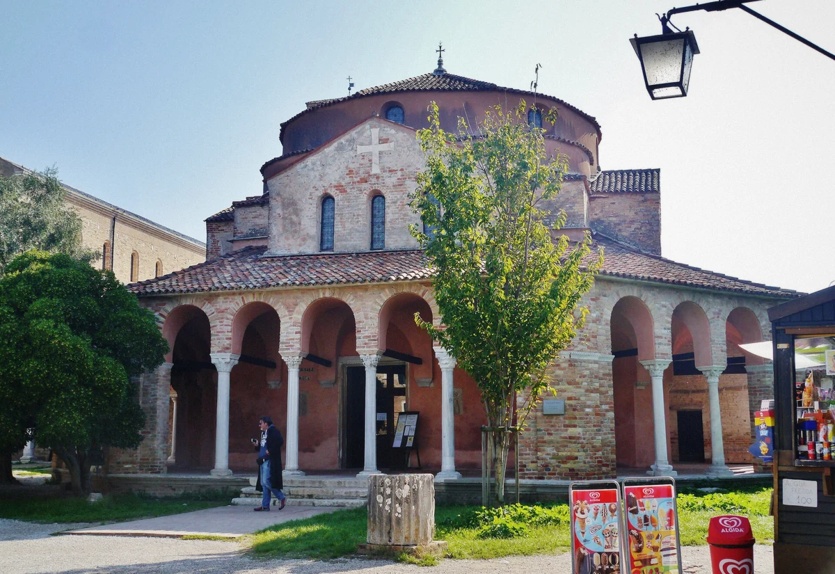 Santa Fosca on Torcello, the third island that breaks the Murano vs Burano argument with silence